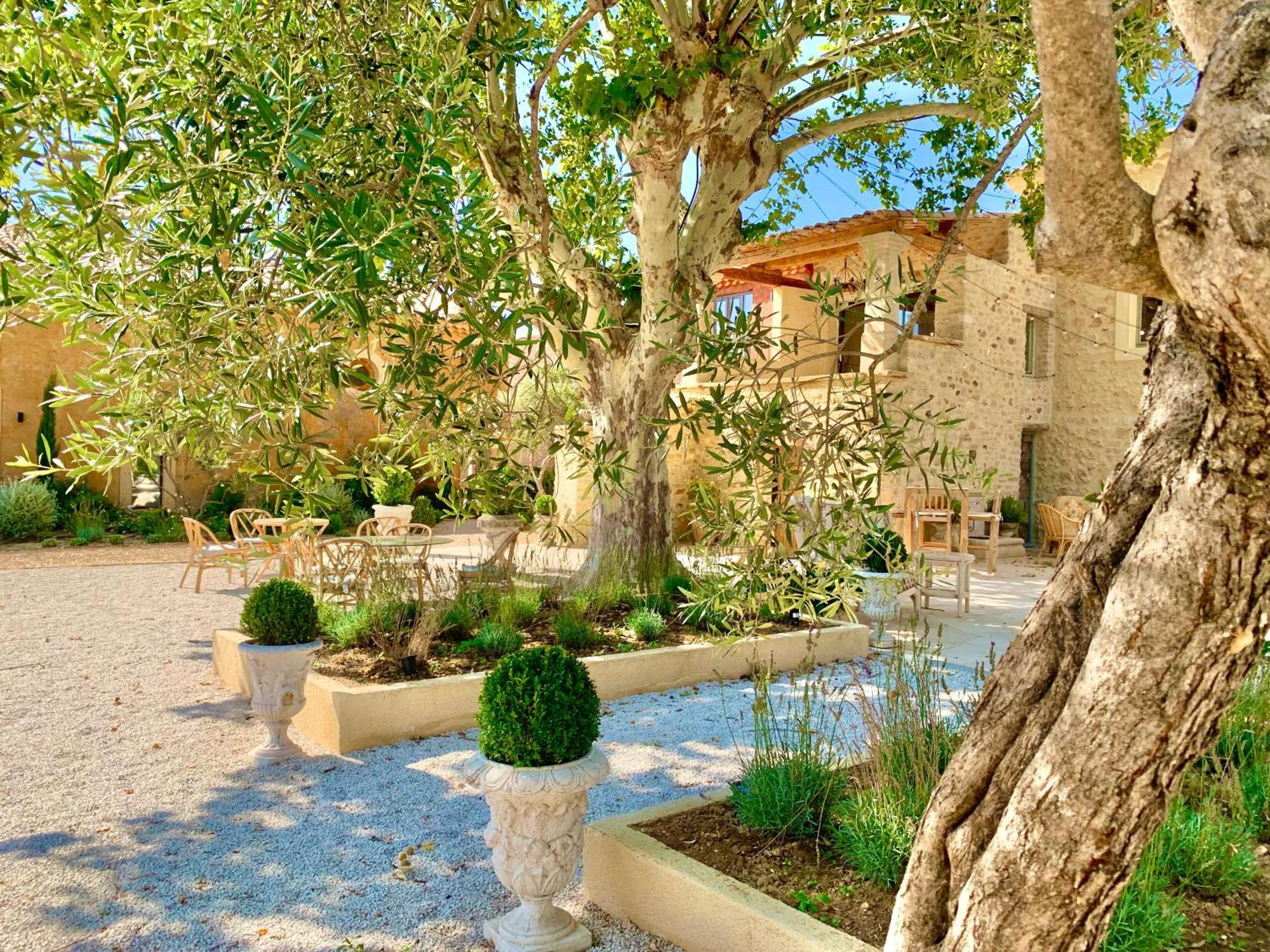 فيلا Domaine D'Egenia Roussillon en Isere المظهر الخارجي الصورة